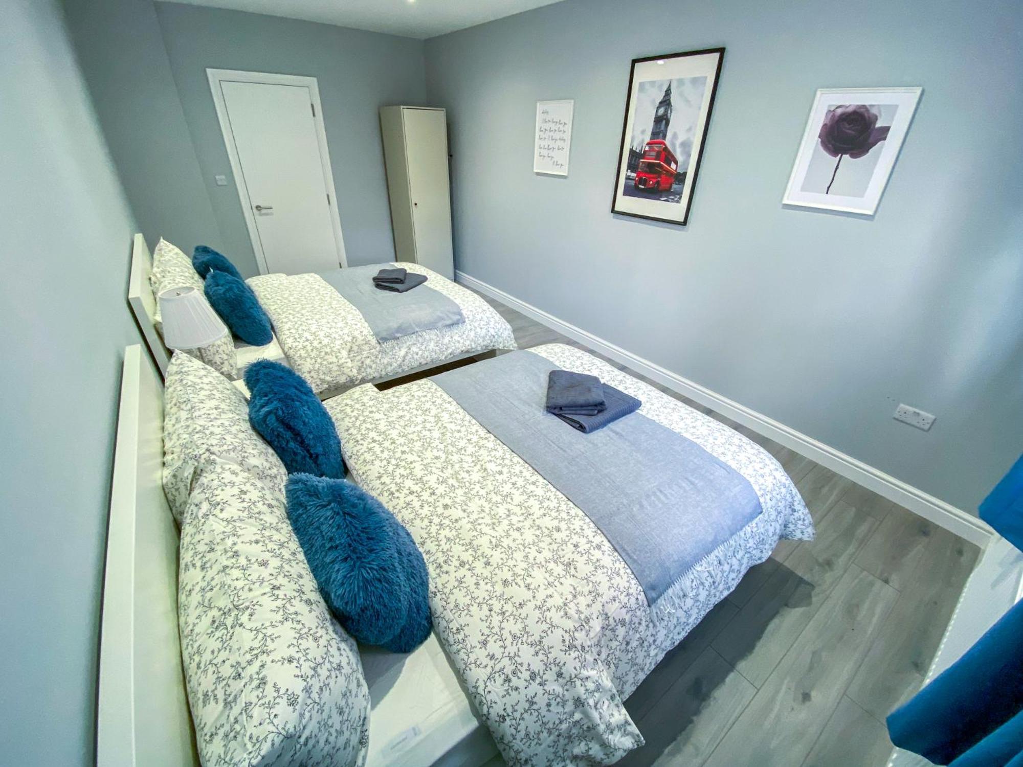 Stylish 1 Bedroom Flat - 5 Guest London- F1 Bagian luar foto